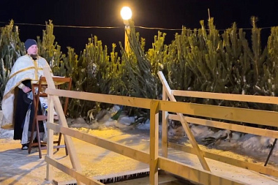 Первые самарцы уже окунулись в крещенскую купель