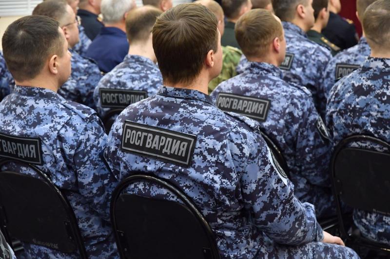 Дмитрий Азаров обратился к землякам по случаю Дня войск национальной гвардии Российской Федерации