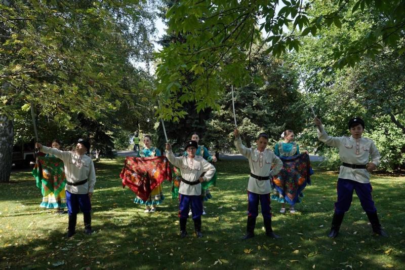 В Иверском женском монастыре состоялся торжественный молебен в честь Самарского знамени