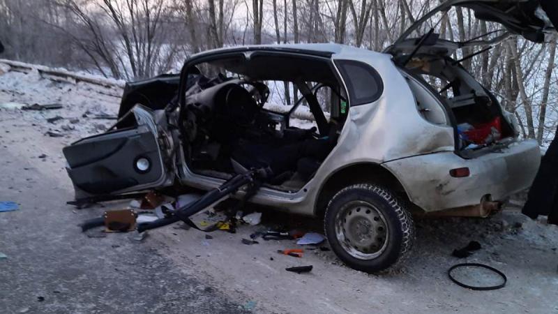 В Самаре водитель "Калины" повредил позвоночник в ДТП с фурой