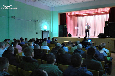 В Самарском военном госпитале устроили концерт для участников спецоперации