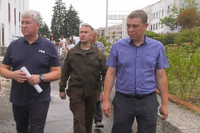 Делегация Самарской области инспектирует ход восстановления инфраструктуры Снежного