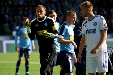 Драка и три удаления: "Крылья Советов" обыграли "Оренбург"