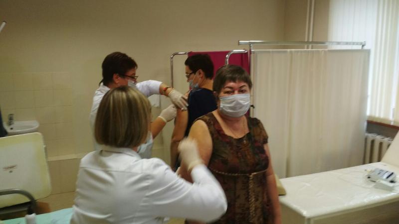 Артисты Самарского театра оперы балета сделали прививки от гриппа