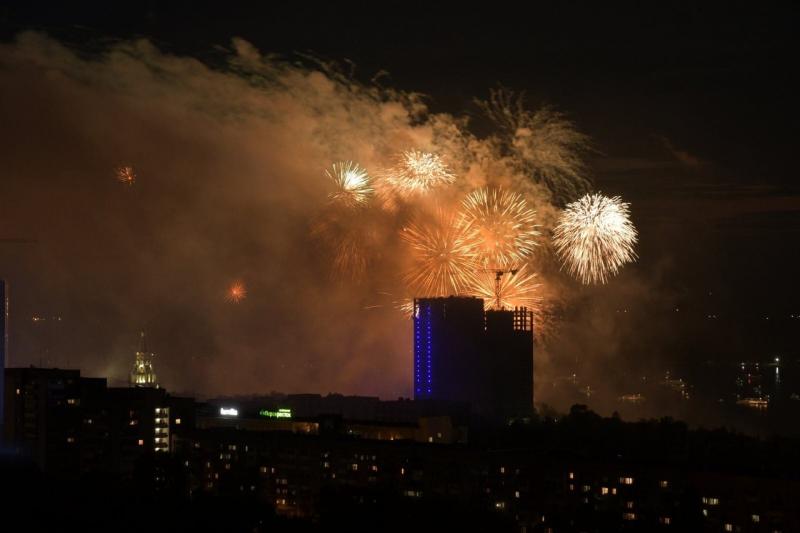 Салют Победы прогремел в Самаре