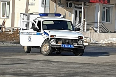 В Самаре внедорожник врезался в полицейскую "Ниву"