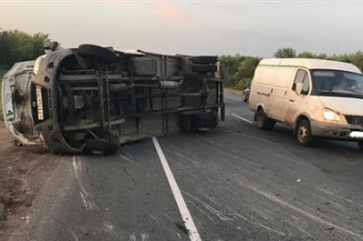 В Ставропольском районе на полном ходу у "Газели" лопнули шины