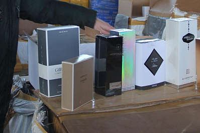 Элитную парфюмерию и игрушки на 236 млн рублей изъяли самарские таможенники