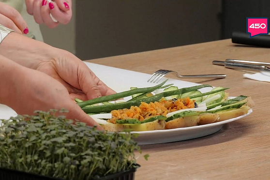 Готовим легкое и сытное блюдо с Региной Воробьевой. Кухня смыслов