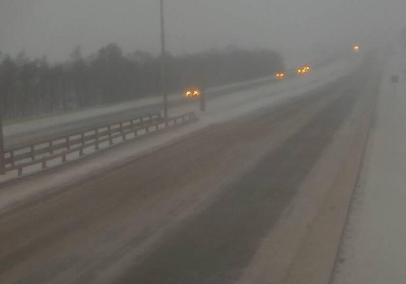 Снежные заносы и ДТП: фото с трассы М5 "Урал"