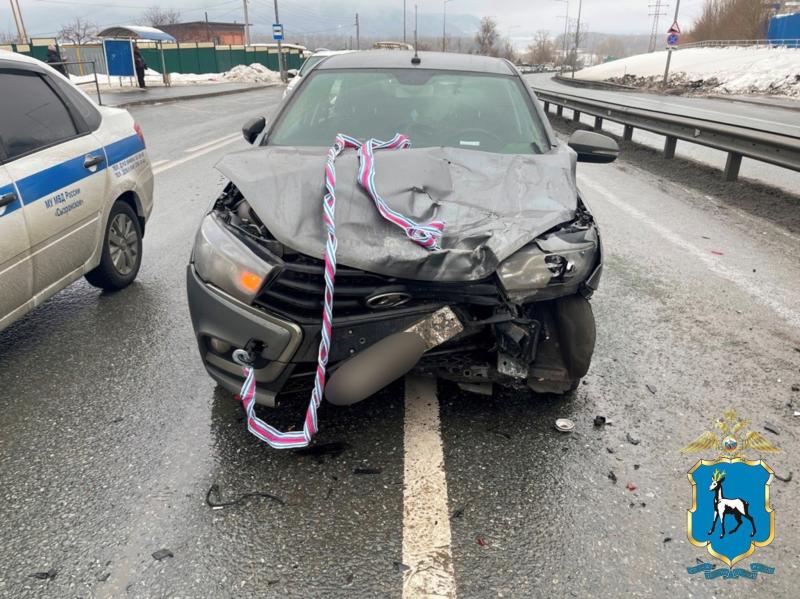 В Самаре у светофора на улице Полтавской столкнулись пять машин