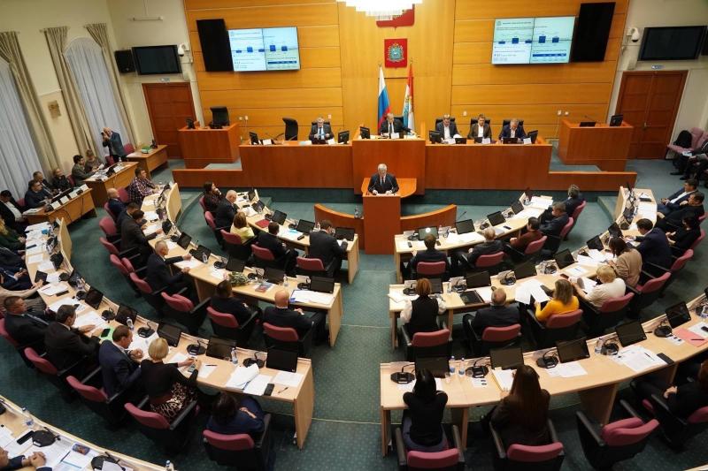 Финансовый комитет губдумы рекомендовал бюджет на ближайшие три года к принятию в первом чтении