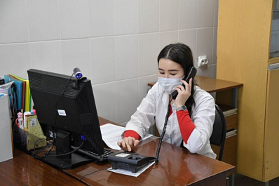 Студенты-медики помогают врачам поликлиник в работе с пациентами