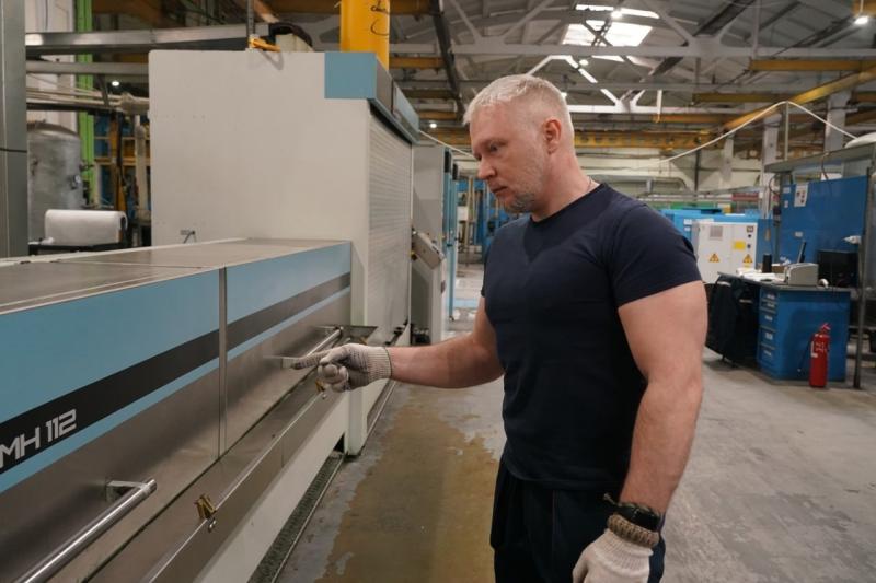 Труд устраивает: ветеран СВО приближает победу на кабельном заводе