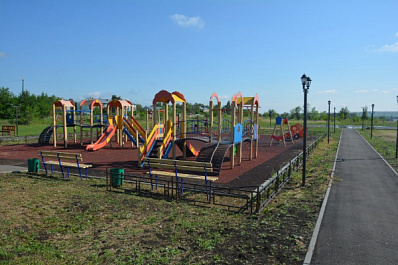 Благоустроенные общественные пространства и дворы Сергиевского района становятся центрами притяжения жителей