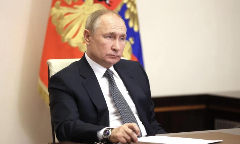 Президент подписал закон об уголовной ответственности за фейки о ВС РФ