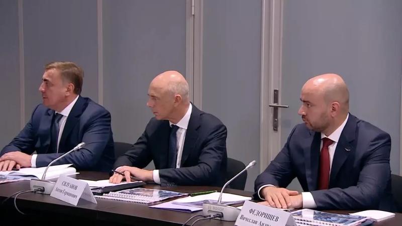 В Самаре Владимир Путин провел совещание по двигателестроению