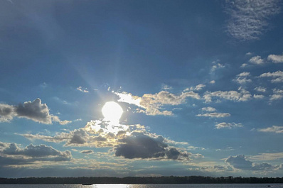 В Самаре мужчина пришел на пляж с "гранатами"