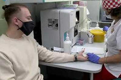 Самарских доноров отблагодарили на станции переливания крови