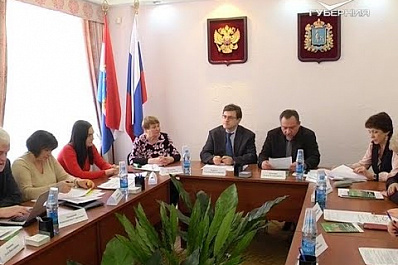 Проблему бедности обсудили в областной Общественной палате