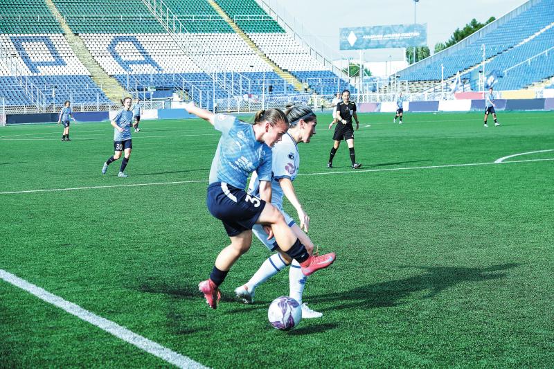 Самарские футболистки попрощались с болельщиками победой