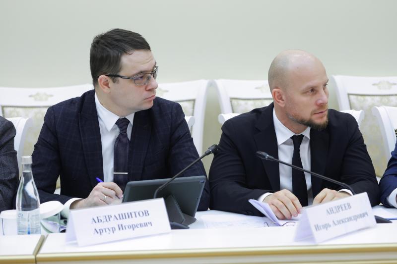 Губернатор Вячеслав Федорищев провел совещание по развитию Самарской области до 2036 года 