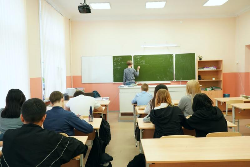 Свыше 190 педагогов Самарской области прошли повышение квалификации в рамках проекта "Единая модель профориентации "Билет в будущее"