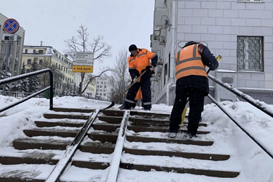450 единиц техники и почти 3 тысячи человек: в Самаре борются с последствиями снегопада