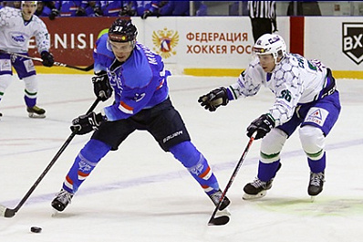 Самарский ЦСК ВВС дома проиграл "Торосу"