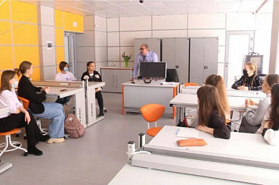 В Самаре прошел студенческий форум "Институт благородных девиц в ХХI веке"