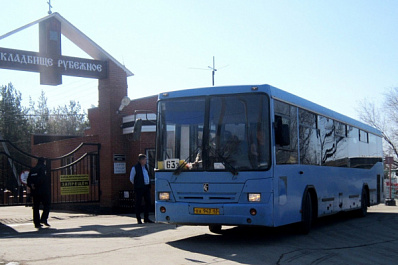 В субботу в Самаре организуют автобусы к кладбищам, садово-дачные маршруты отменят