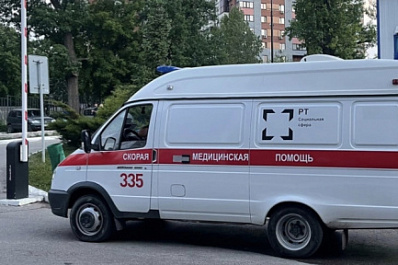 Соцсети: в ТЦ "Аврора Молл" молодой самарец порезал себе руки