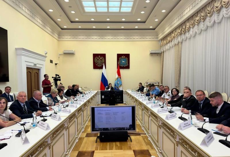 В Правительстве региона проходит заседание проектного офиса по содействию развития потенциала акваторий рек, их берегов и островов