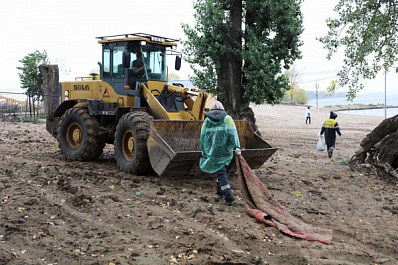 8 кубометров мусора: самарские волонтёры очистили остров Поджабный