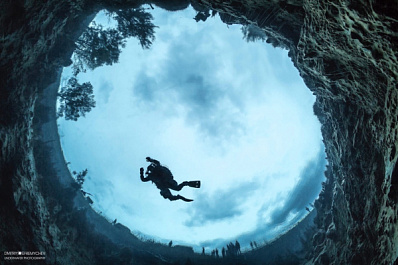 Дайвер из Самары показал дно Голубого озера