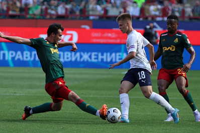 Самарские "Крылья Советов" сыграли вничью с "Локомотивом"