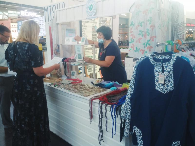 В Самаре поздравили работников торговли и вручили свидетельства обладателям знака "Самарский продукт"