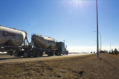 Большегрузам разрешат ездить по федеральным трассам днем