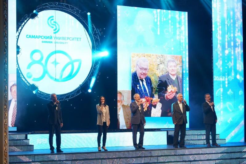 Космос для жизни: Самарский университет поздравили представители ведущих госкорпораций России