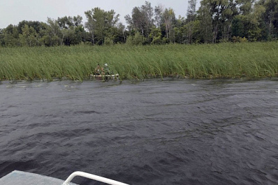 В Самарской области мужчину и женщину на сапе унесло сильным ветром