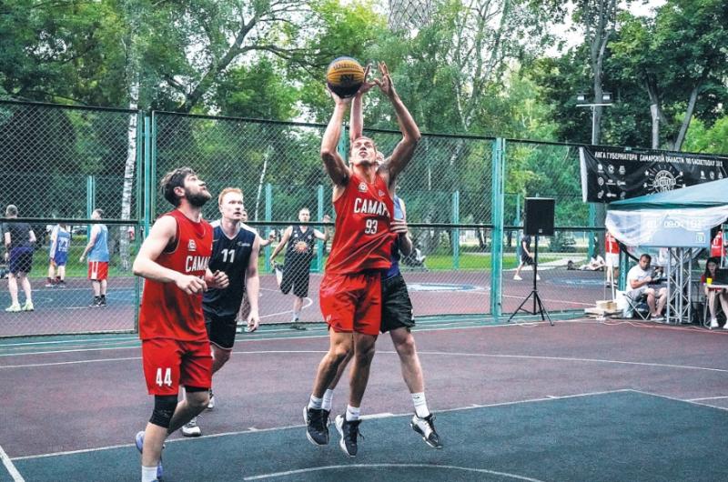 Любители и профессионалы баскетбола 3х3 начали борьбу за Кубок Самарского региона