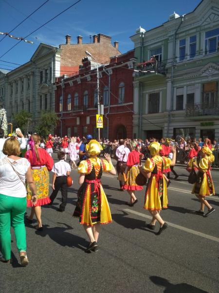 Карнавал, встреча с Васильевым и песни Шаляпина: в Самаре проходит "Фестиваль цветов"