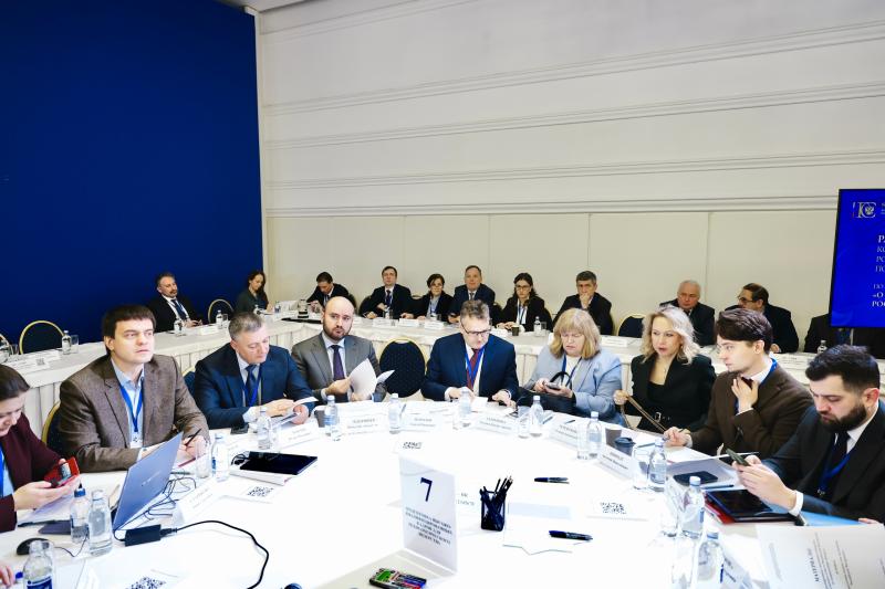 Вячеслав Федорищев принял участие в расширенном заседании комиссии Госсовета РФ по направлению "Кадры"