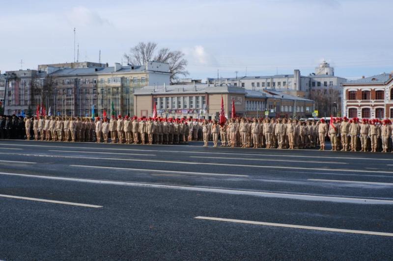 В Самаре прошел смотр парадных расчетов образовательных учреждений региона