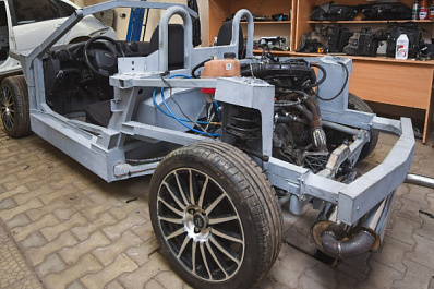 Инженеры разработали двухместный родстер "Крым" на базе "Лады Гранты"