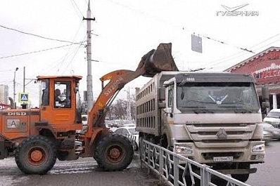 В Самаре коммунальные службы приступили к весенней уборке территории
