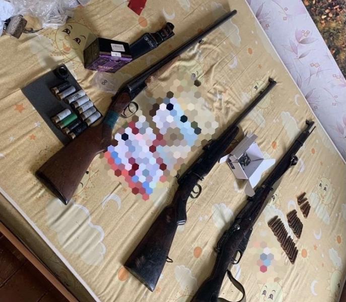 Житель Самарской области незаконно хранил в квартире два ружья