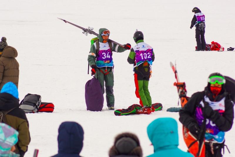 Унесенные ветром: как прошел главный старт зимнего парусного сезона на Жигулевском море