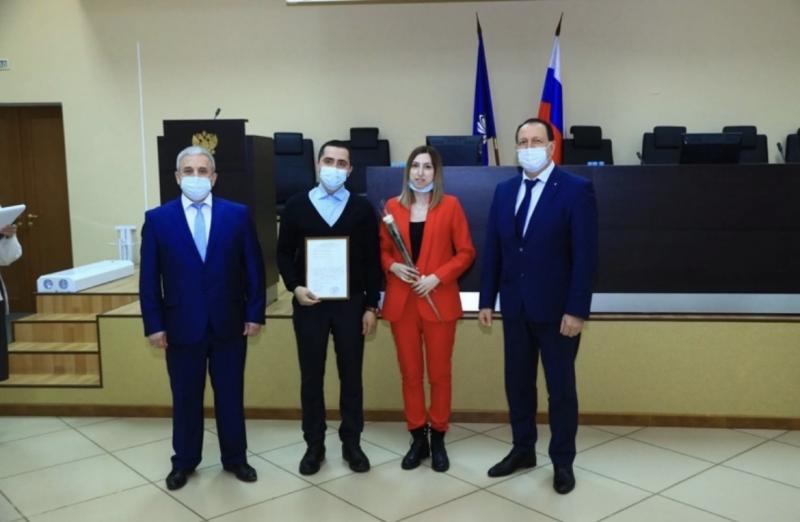 12 новокуйбышевских семей получили сертификаты на новое жилье