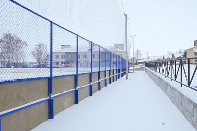 В Кинельском районе благоустроили универсальную спортплощадку 